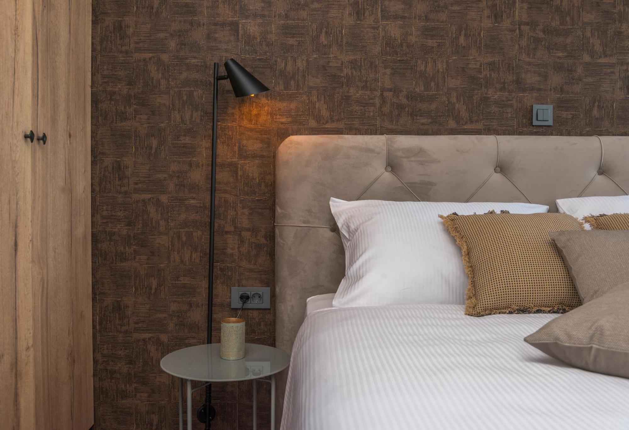 Marilu Luxury Apartments Drage Room photo